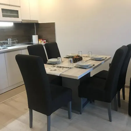Familykop Milmari Apartman *